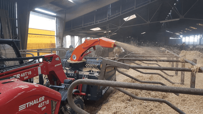 Alimentation - Dérouleuses - Pailleuse de logettes ou aires paillées