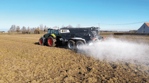 Fertilisation, épandage - Epandeurs pour amendenement - Distributeur traîné d'engrais et d'amendements hydraulique XT H